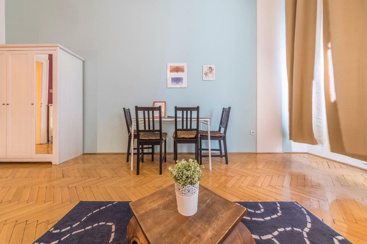 Miso Apartment Boedapest Buitenkant foto